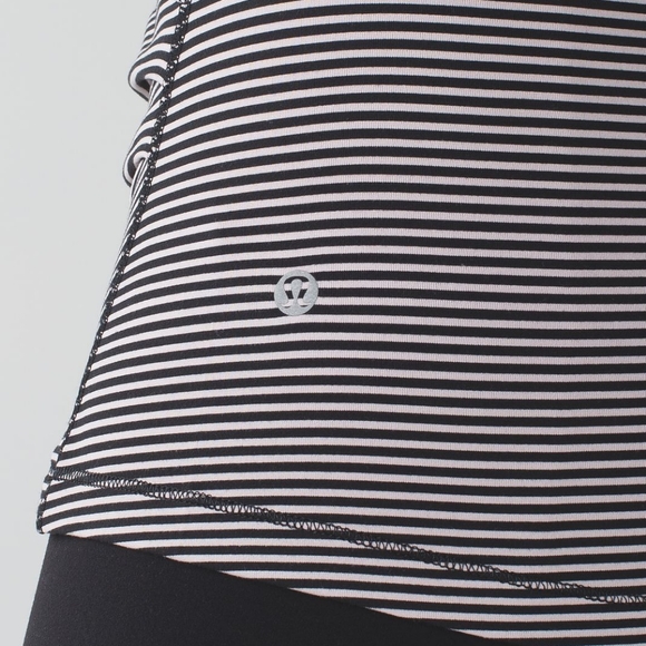 Lululemon Sunset Salutation Long SleeveMini Pop Stripe Black Mink Berry - Picture 5 of 10